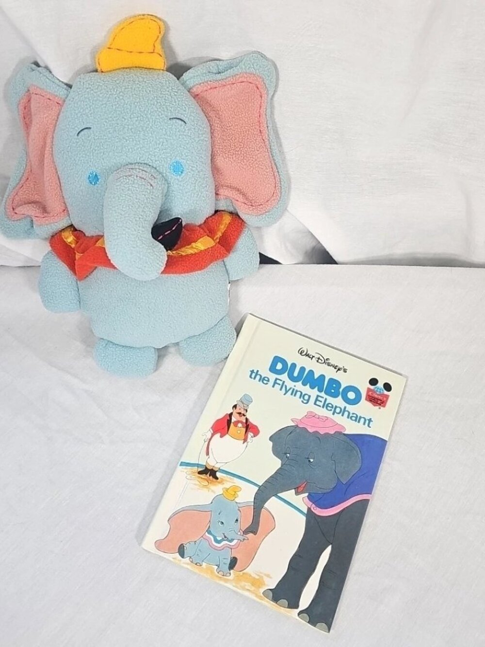 Disneyland 12" Dumbo The Elephant Pook- a- Looz Baby Plush & Book